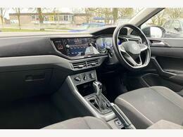 Volkswagen Taigo 1.0 Tsi 110 Life Dsg Black #2