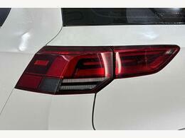 Volkswagen Golf Golf Red #37