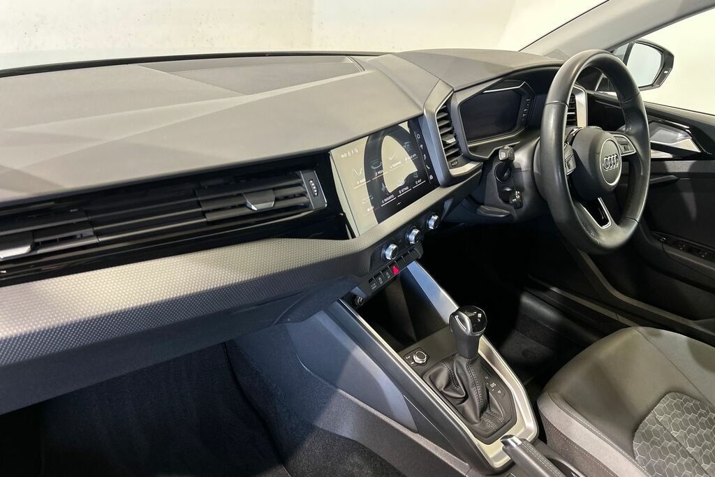 Audi A1 35 Tfsi S Line S Tronic Tech Pack White #2