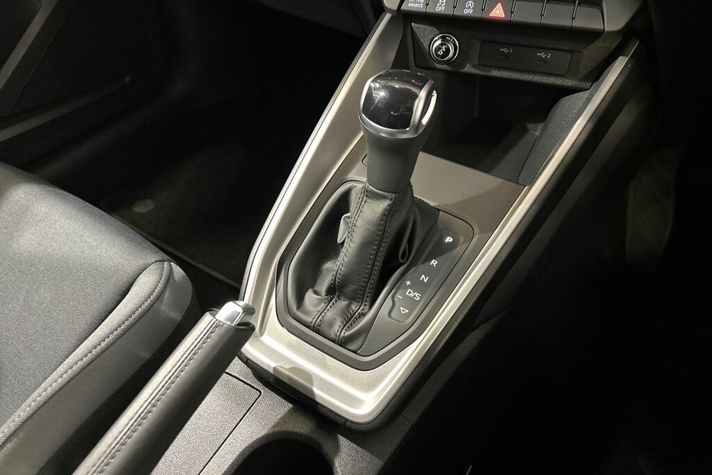 Audi A1 35 Tfsi S Line S Tronic Tech Pack White #22