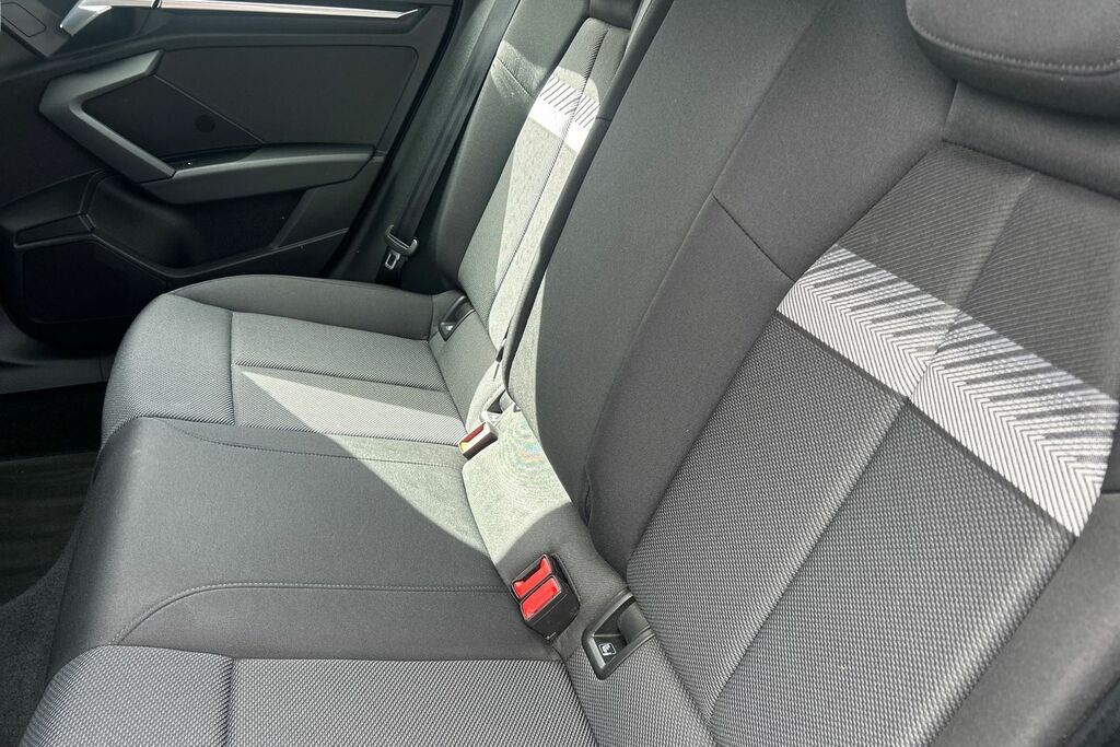 Audi A3 S Line 40 Tfsi E 204 Ps S Tronic Blue #9