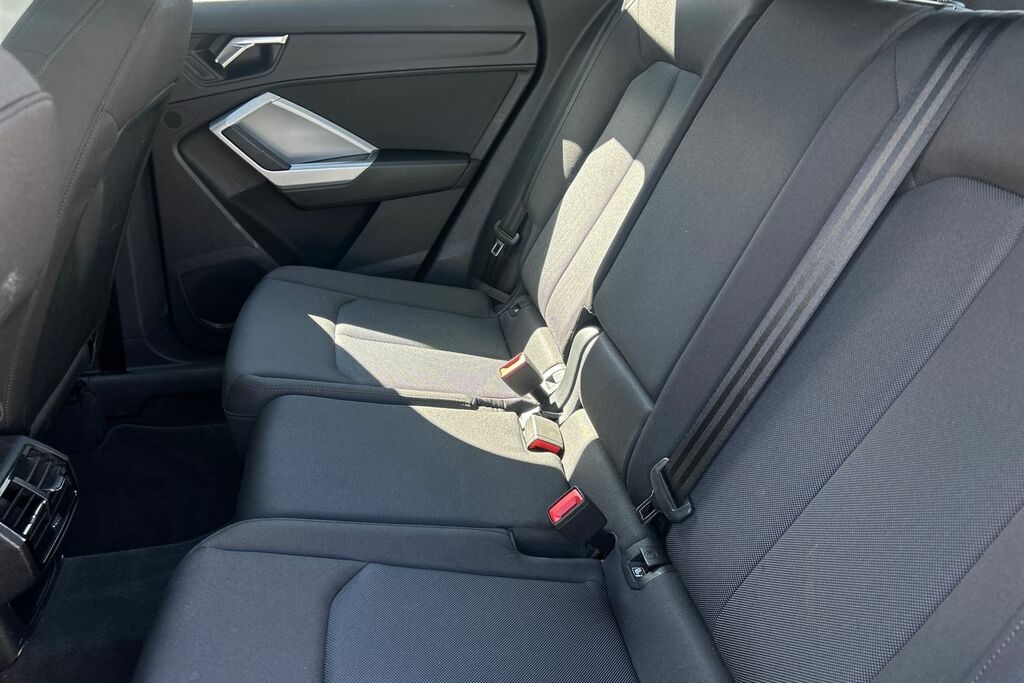 Audi Q3 1.5L S Line Black #9