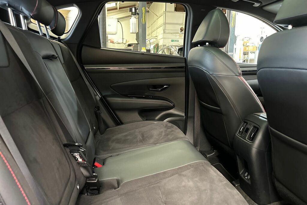 Hyundai Tucson Ultimate Black #17