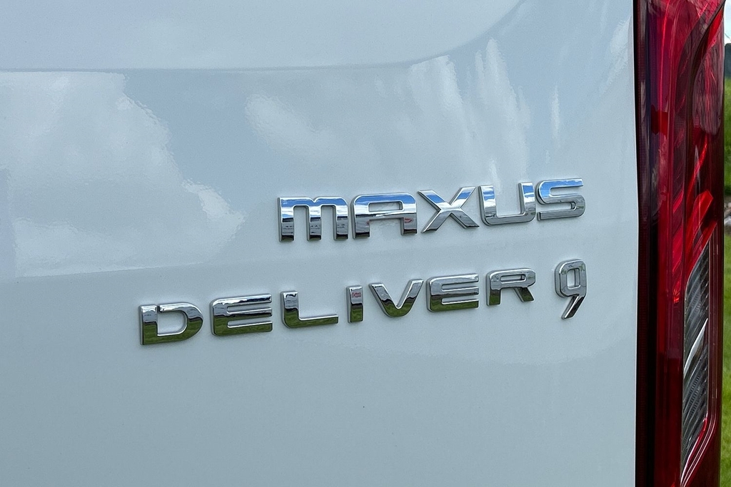 Maxus Deliver 9 Diesel Silver #38