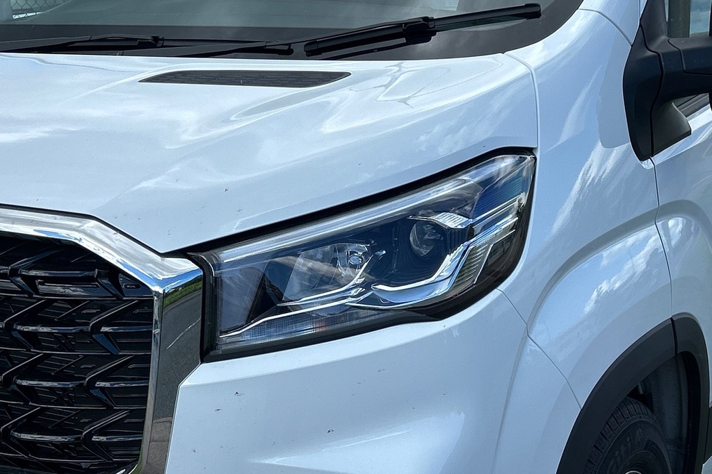 Maxus Deliver 9 Diesel Silver #35