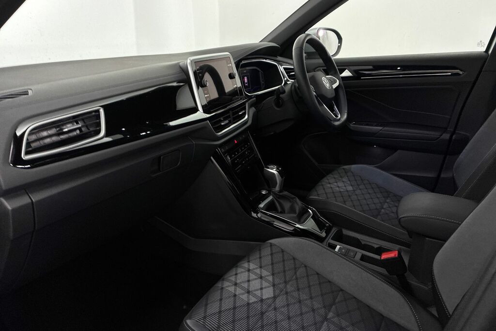 Volkswagen T-Roc 1.5 Tsi R-line Dsg Silver #2