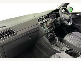 Volkswagen Tiguan 1.5 Tsi 150 R-line Dsg CE73GYB White #2