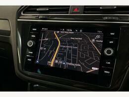 Volkswagen Tiguan Active Black #40