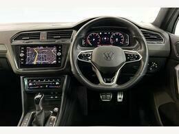 Volkswagen Tiguan Active Black #35