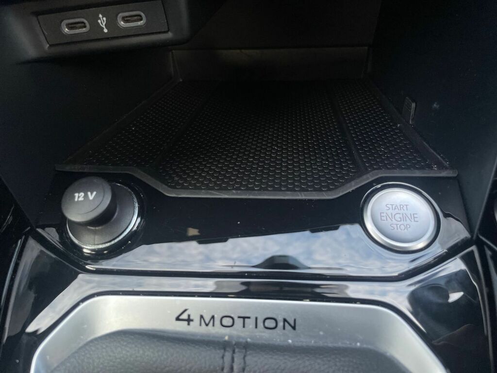 Volkswagen T-Roc Suv Black #28