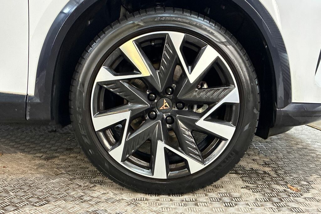 Cupra Formentor 1.5 Etsi 150 V2 Dsg White #5