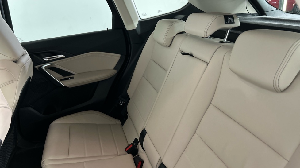 BMW X1 Xline Black #12