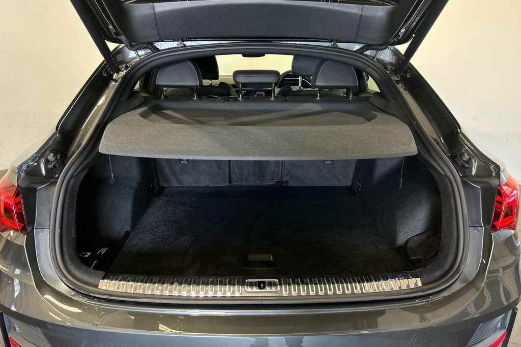 Audi Q3 45 Tfsi E Black Edition S Tronic Tech Pack Black #11