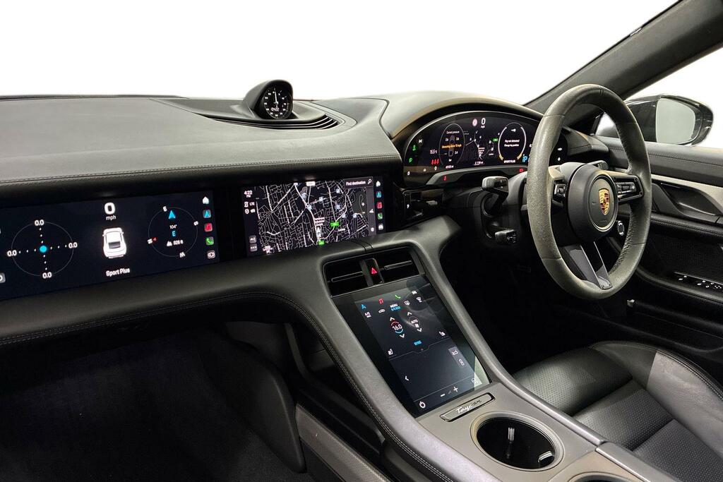 Porsche Taycan 440Kw Gts 93Kwh Black #2