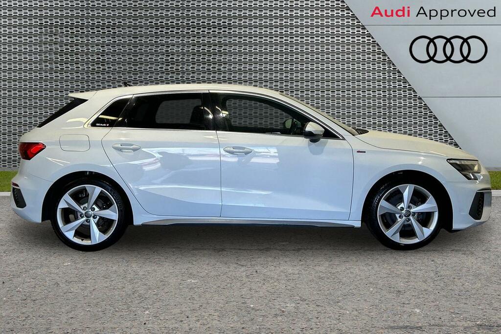 Audi A3 Audi Sportback S Line 30 Tfsi 110 Ps White #4