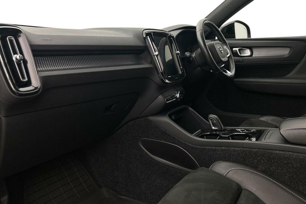 Volvo XC40 D4 Awd R-design Pro Red #2