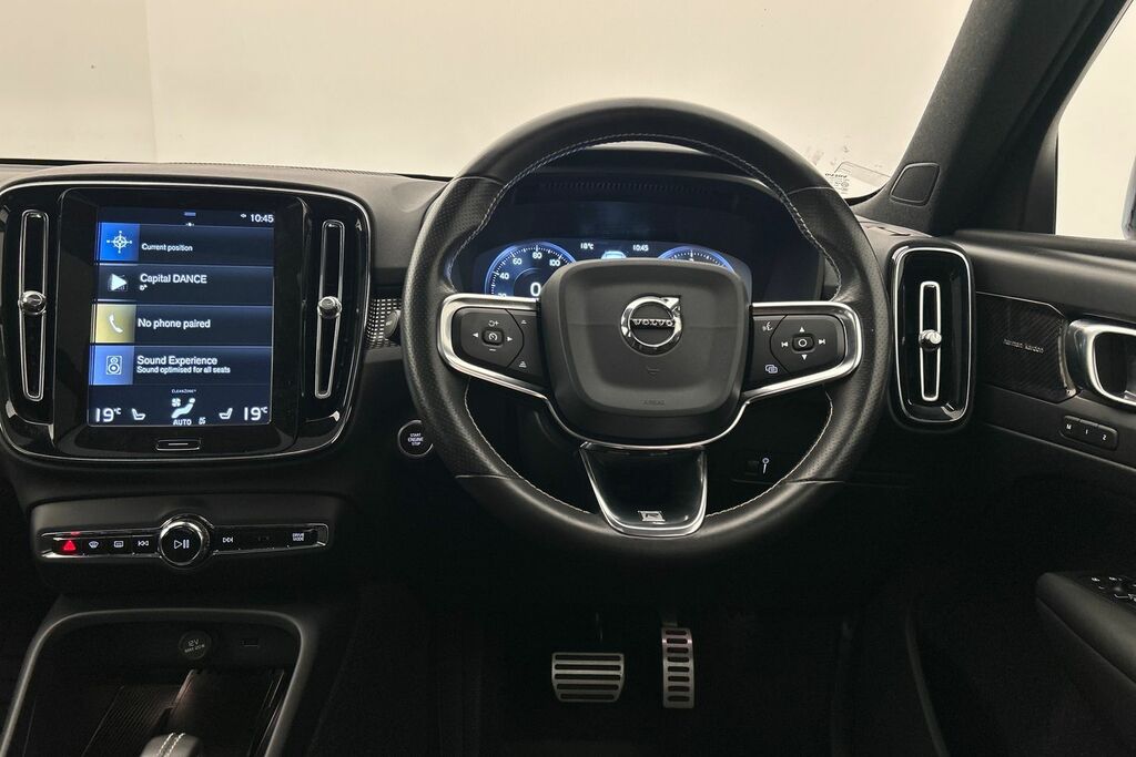 Volvo XC40 2.0 D3 R-design 148 Bhp Black #30