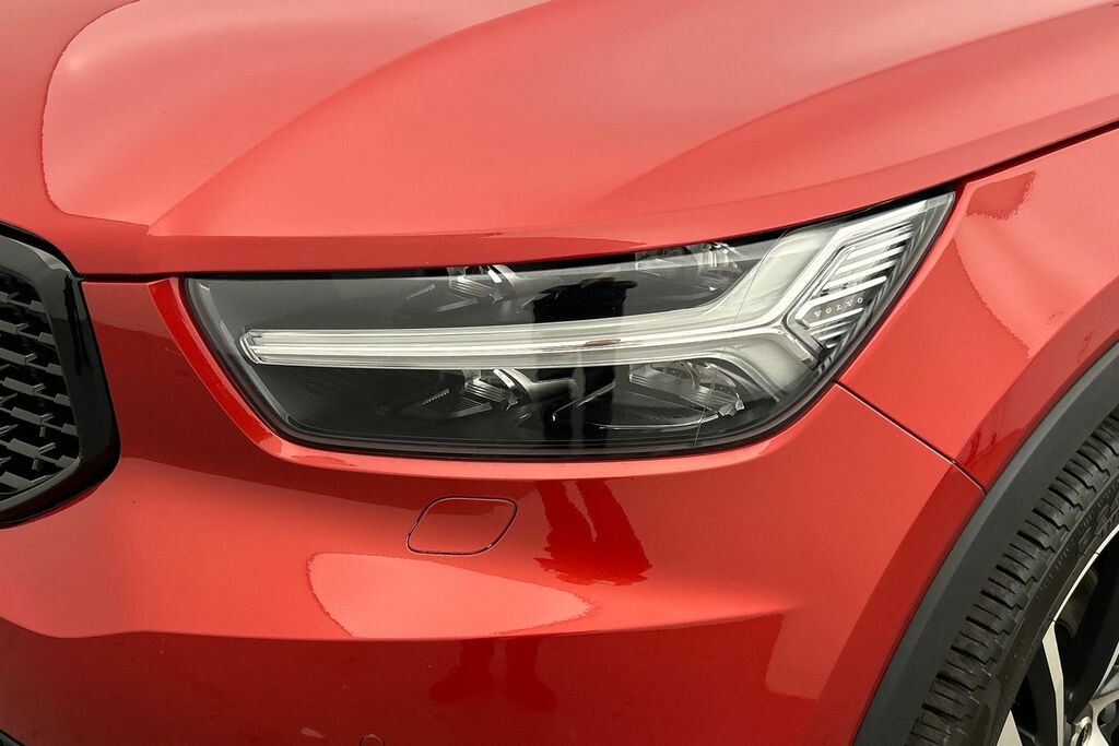 Volvo XC40 2.0 D3 R-design 148 Bhp Black #18