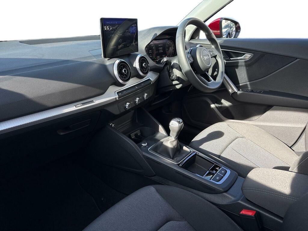 Audi Q2 Sport 30 Tfsi 116 Ps 6-Speed ST24WDG Red #2