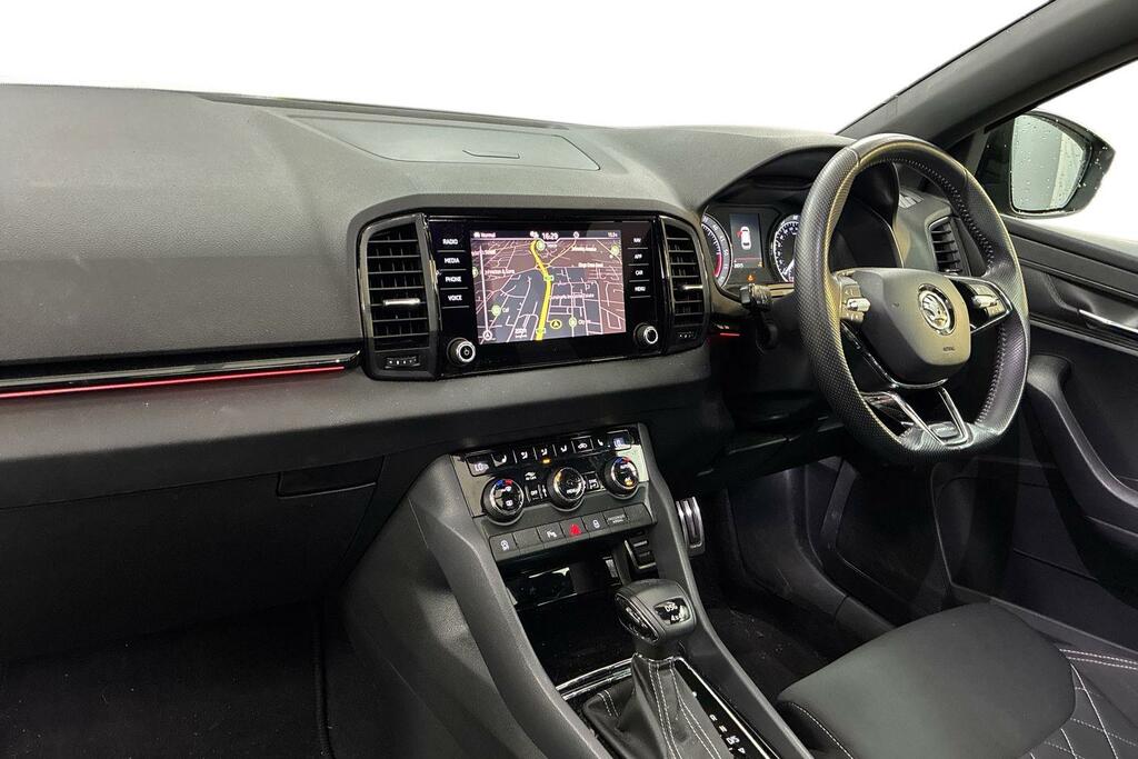 Skoda Karoq 2.0 Tdi Sport Line 4X4 Dsg Black #2