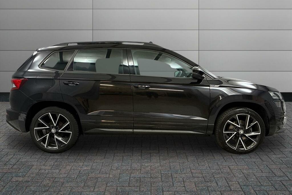 Skoda Karoq 2.0 Tdi Sport Line 4X4 Dsg Black #4