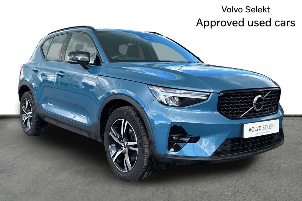 Volvo XC40 Plus, B3 Mild Hybrid, Dark Blue