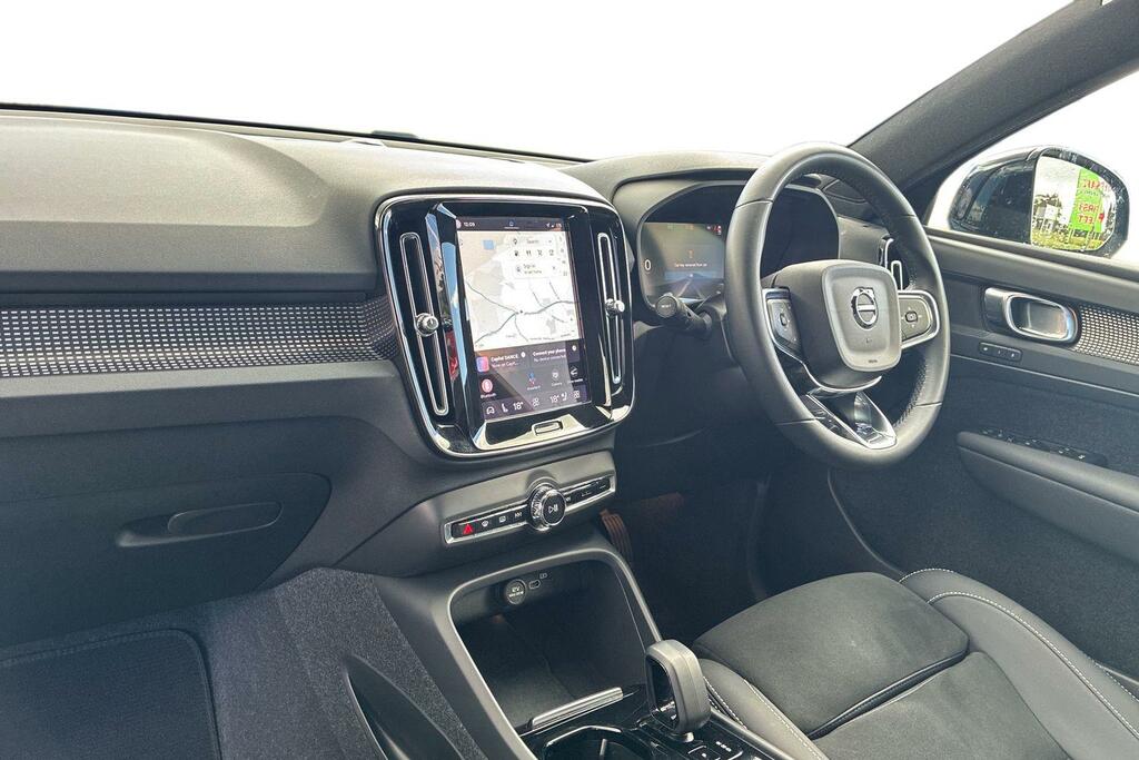 Volvo XC40 Plus, B3 Mild Hybrid, Dark Blue #2