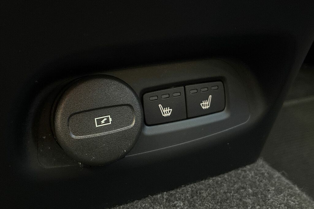 Volvo C40 Recharge Plus, Single Motor, Grey #29