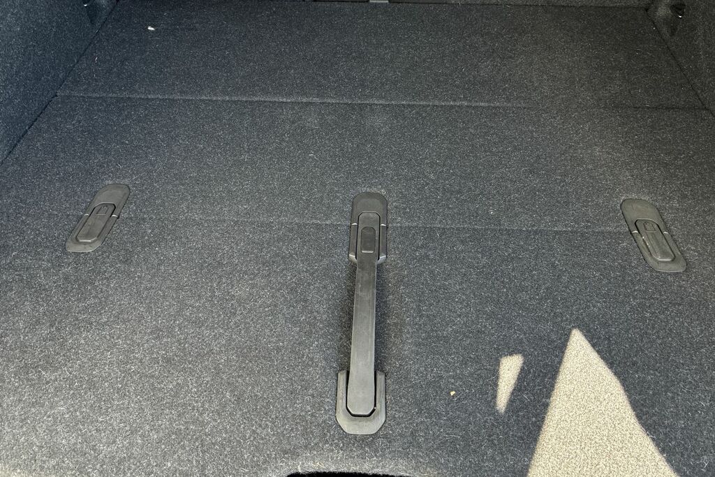 Volvo C40 Recharge Plus, Single Motor, Grey #8