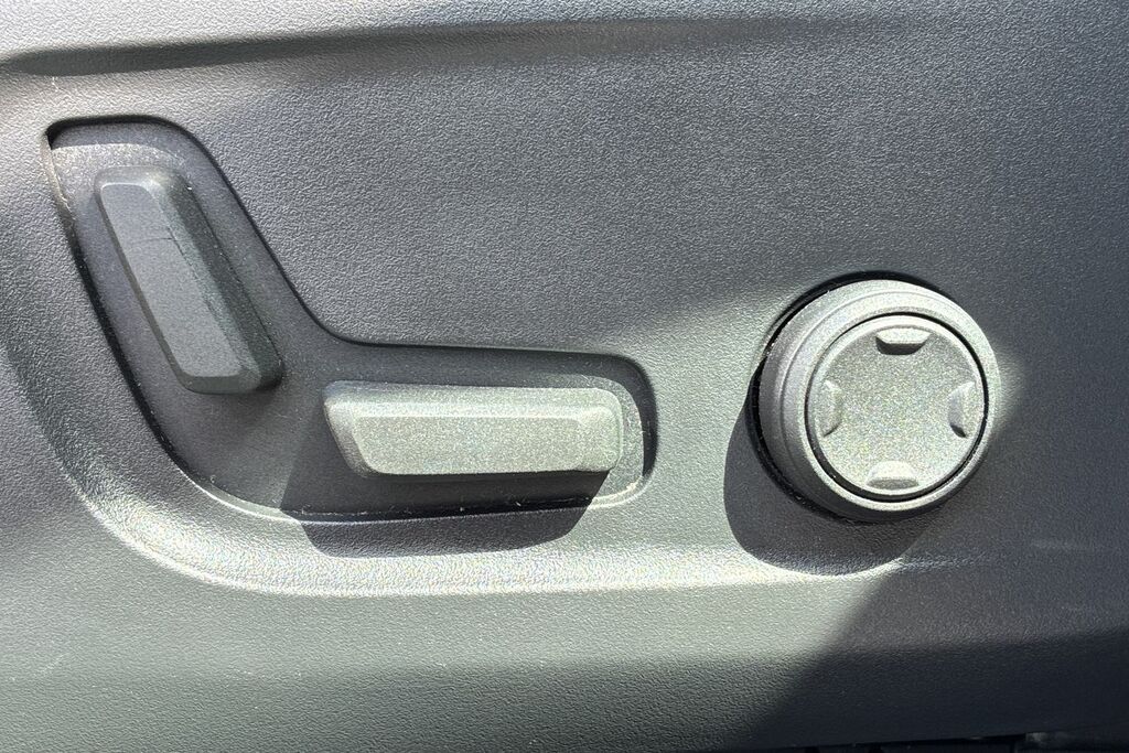 Volvo C40 Recharge Plus, Single Motor, Grey #22