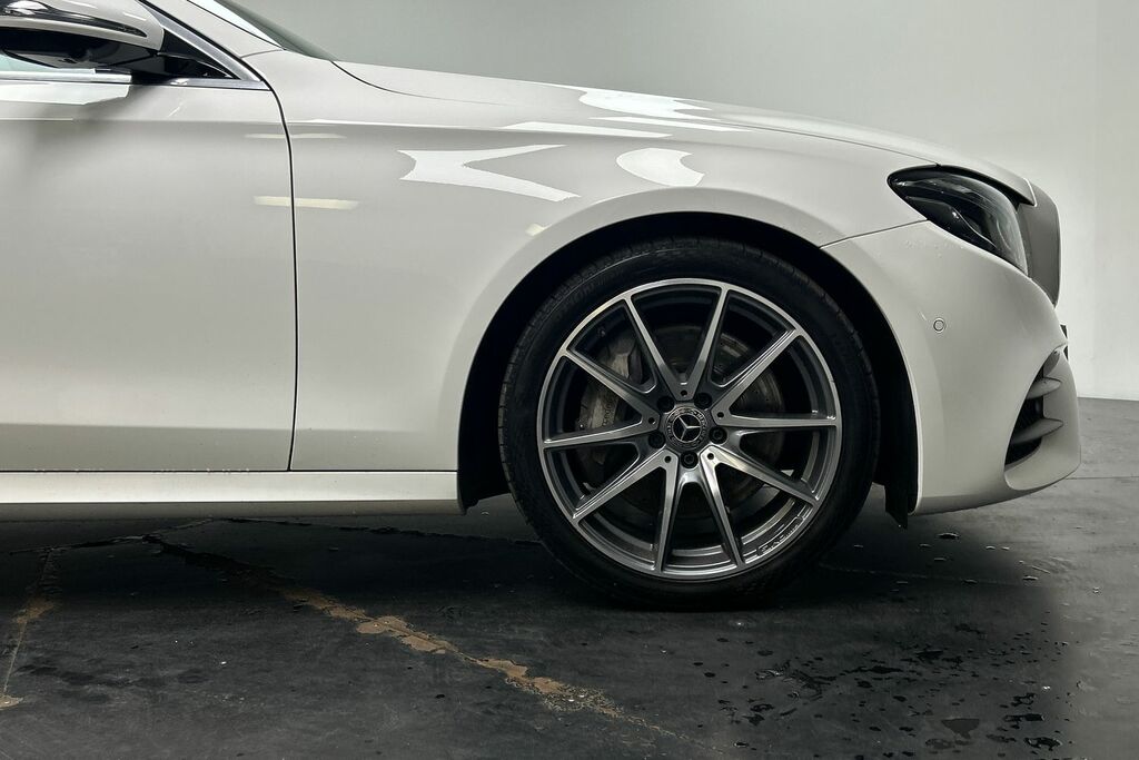 Mercedes-Benz E Class E350 Amg Line Premium Plus 9G-tronic White #15