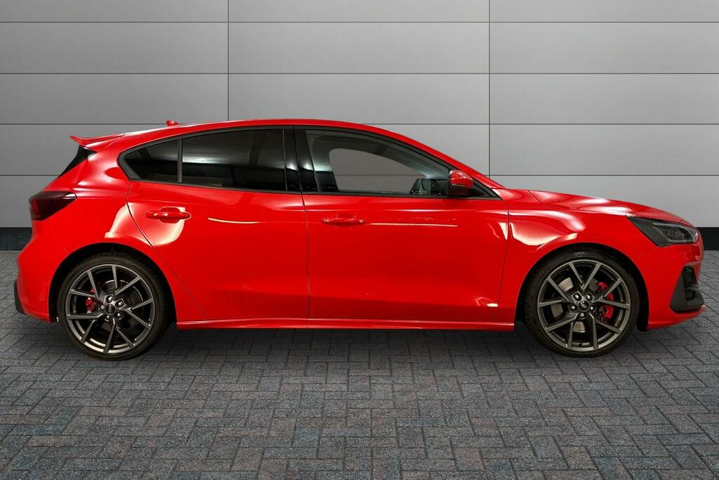 Ford Focus 2.3 Ecoboost St Red #4