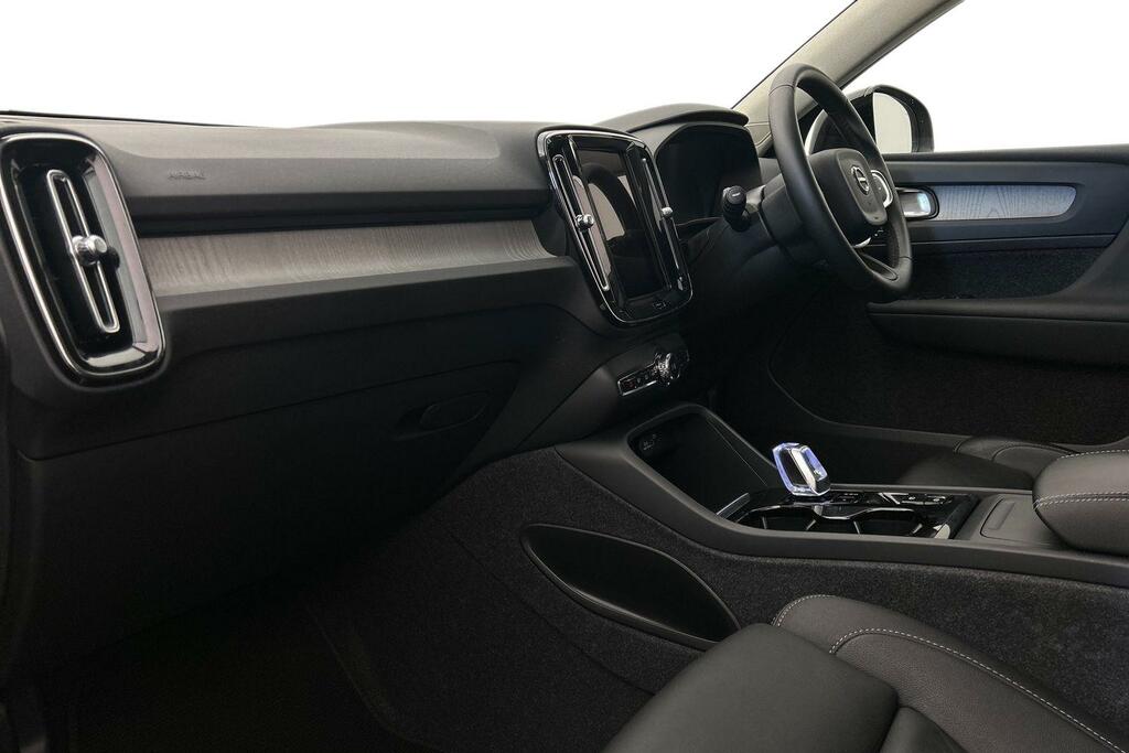 Volvo XC40 Ultimate, B4 Mild Hybrid, Dark Silver #2