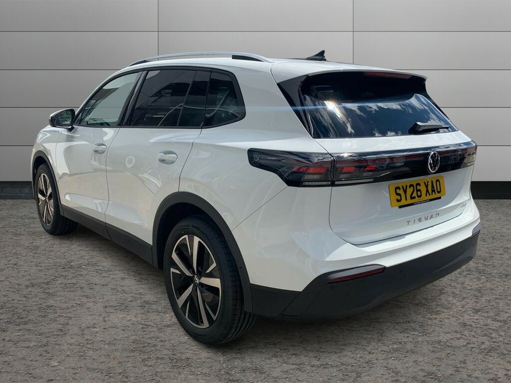 Volkswagen Tiguan 1.5 Etsi 150 Match Dsg White #3