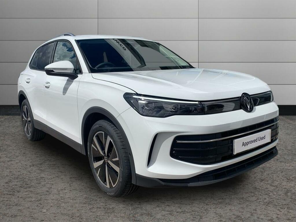 Volkswagen Tiguan 1.5 Etsi 150 Match Dsg White