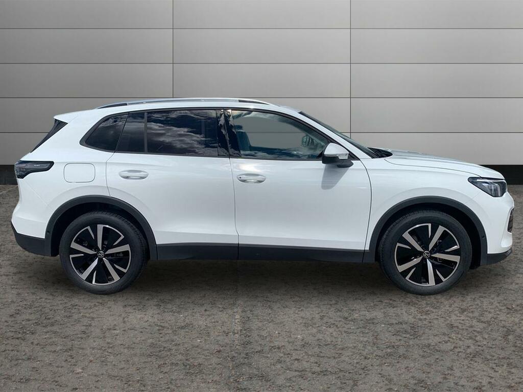 Volkswagen Tiguan 1.5 Etsi 150 Match Dsg White #4
