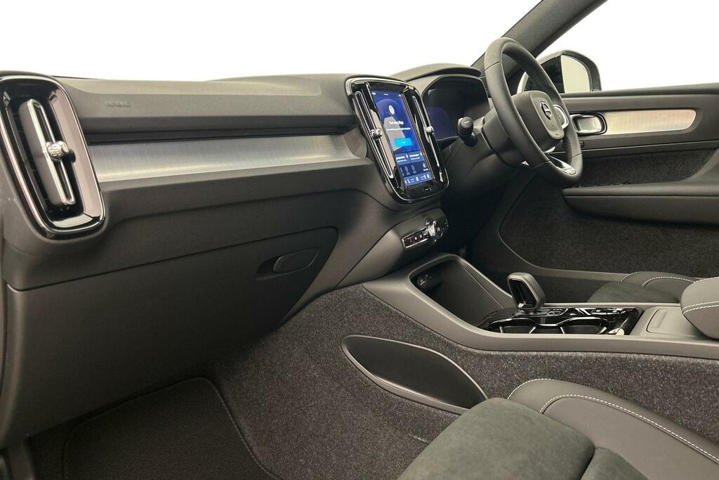 Volvo XC40 Black Edition Plus, B3 Mild Hybrid, Grey #2