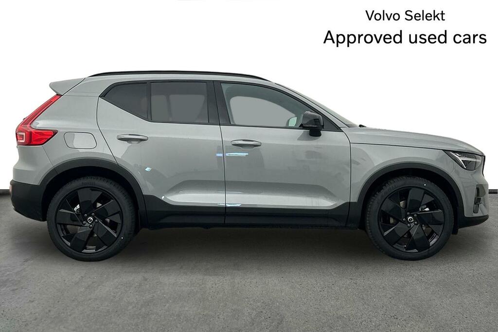 Volvo XC40 Black Edition Plus, B3 Mild Hybrid, Grey #4
