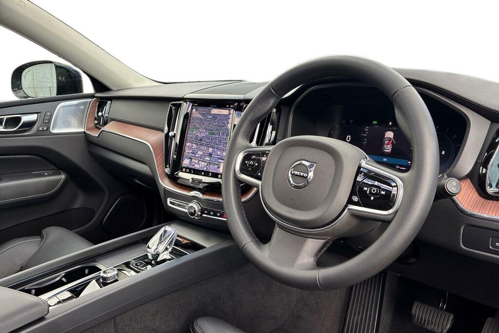Volvo XC60 B5 P Awd Ultimate Dark Blue #10