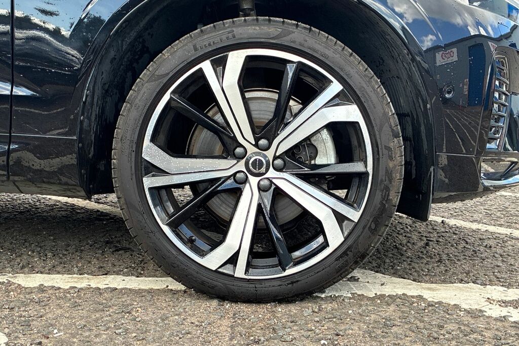 Volvo XC60 Ultimate, B5 Awd Mild Hybrid, Dark Black #5