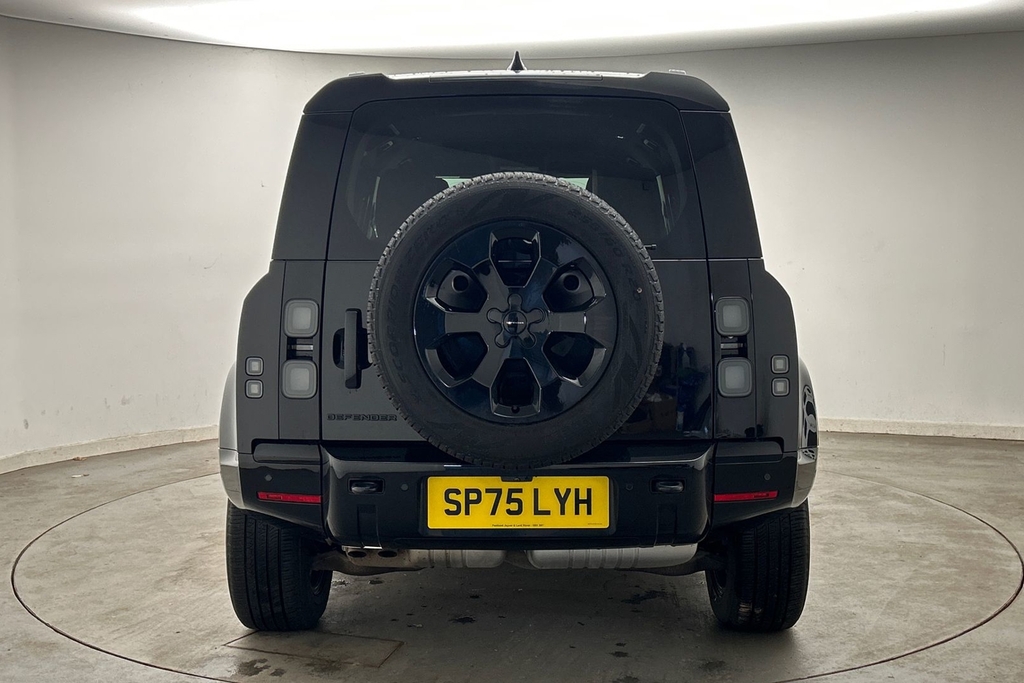 Land Rover Defender 110 D350 110 X-dynamic Se #6
