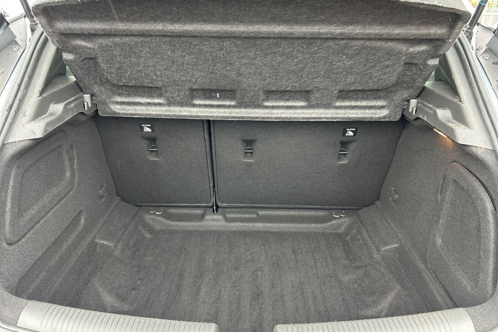 Vauxhall Astra Hatchback Black #16