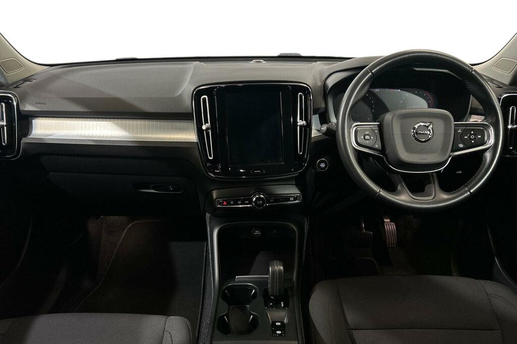 Volvo XC40 1.5 T3 163 Momentum Geartronic Black #6