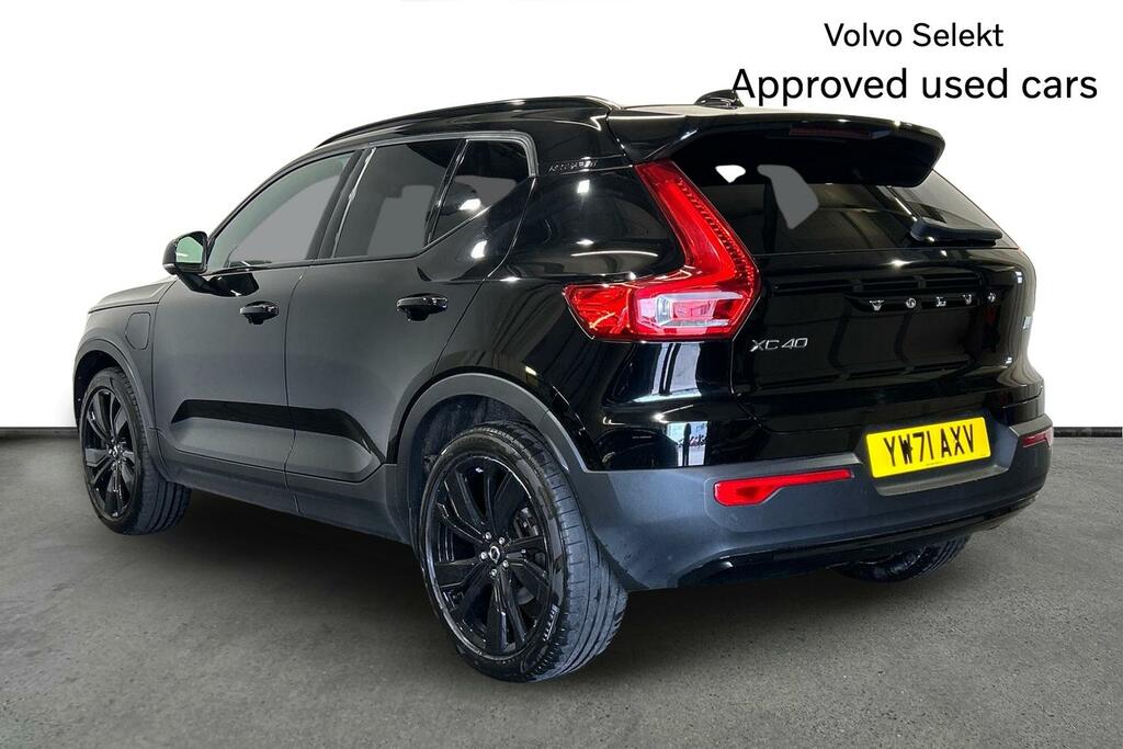 Volvo XC40 Recharge R-design, T5 Plug-in Hybrid Black #3