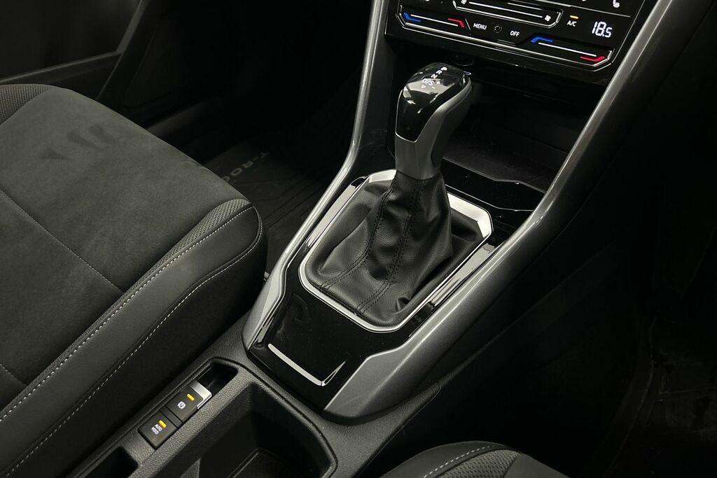 Volkswagen T-Roc Active Black #22