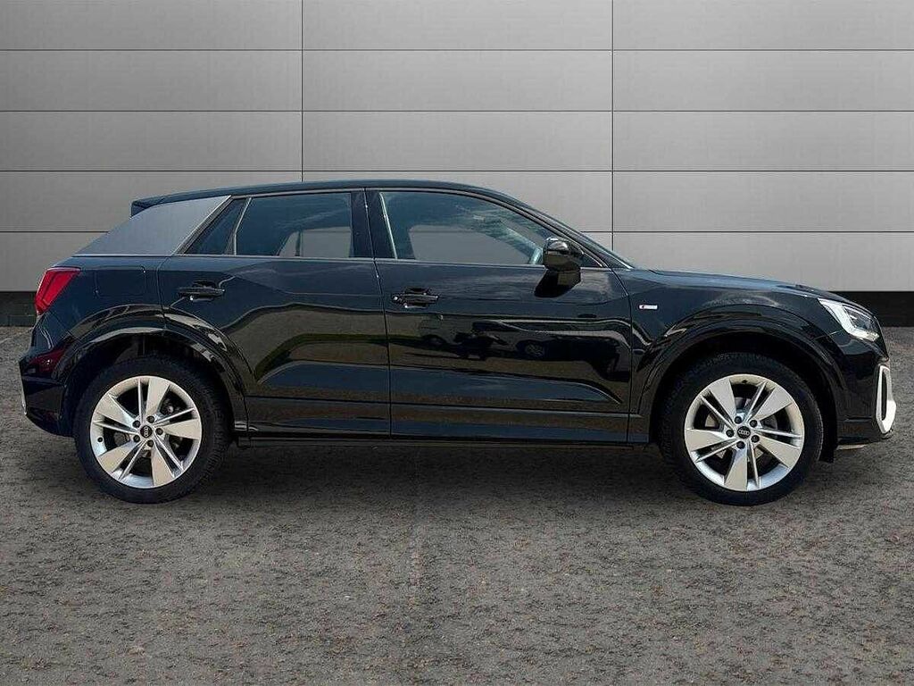 Audi Q2 S Line 30 Tfsi 110 Ps 6-Speed SX23AVT Black #4