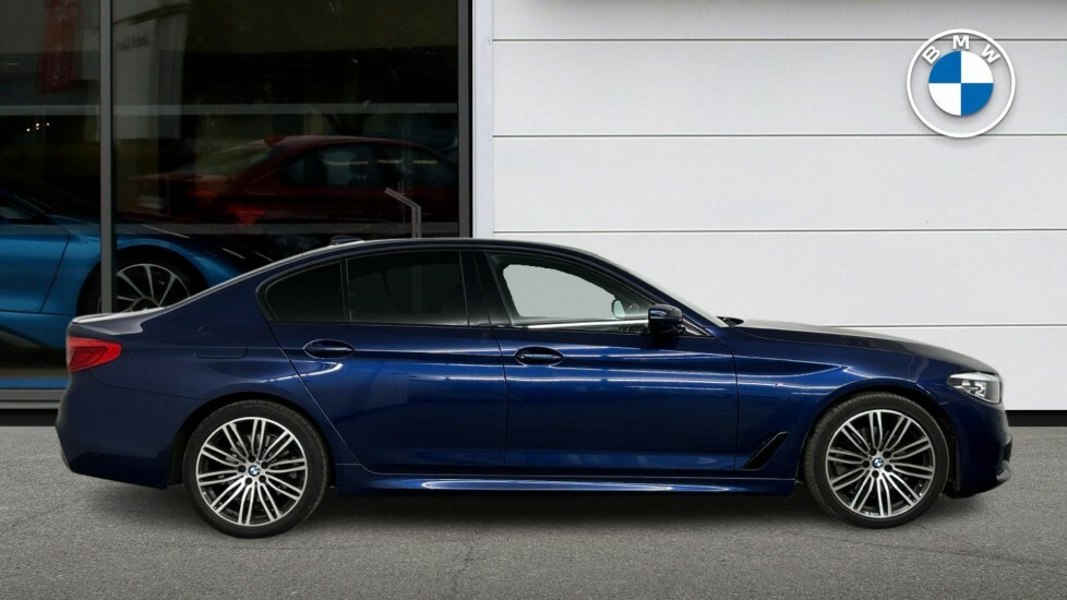 BMW 5 Series 520D Xdrive M Sport Saloon Blue #3