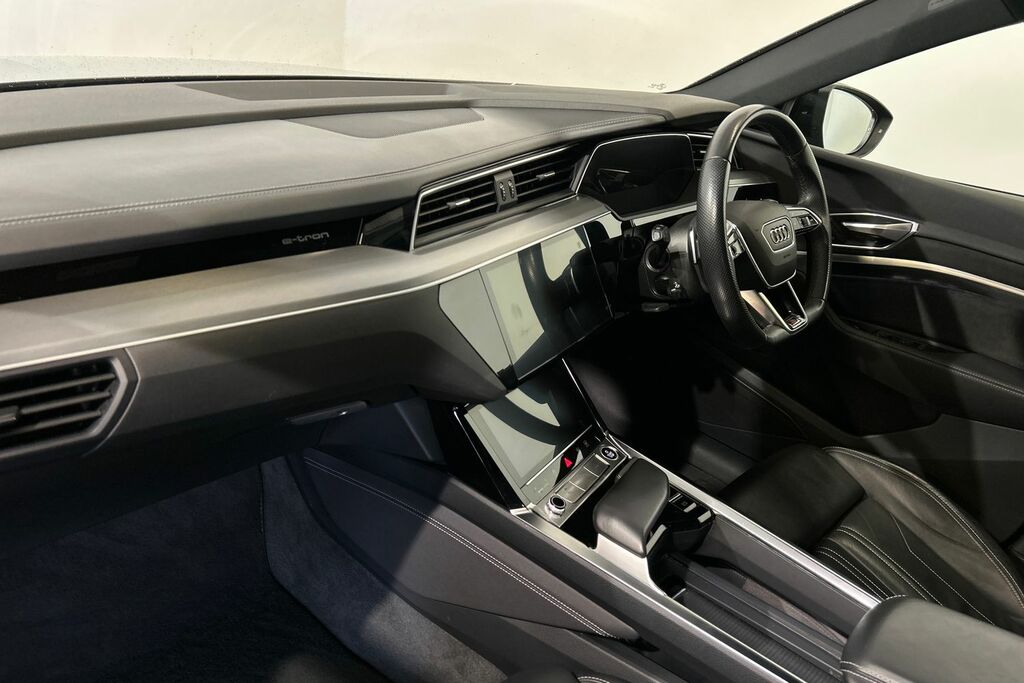 Audi E-tron Black Edition 50 Quattro 230,00 Kw Grey #2