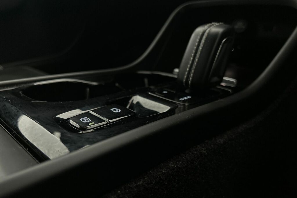 Volvo XC40 D3 Awd R-design Grey #13