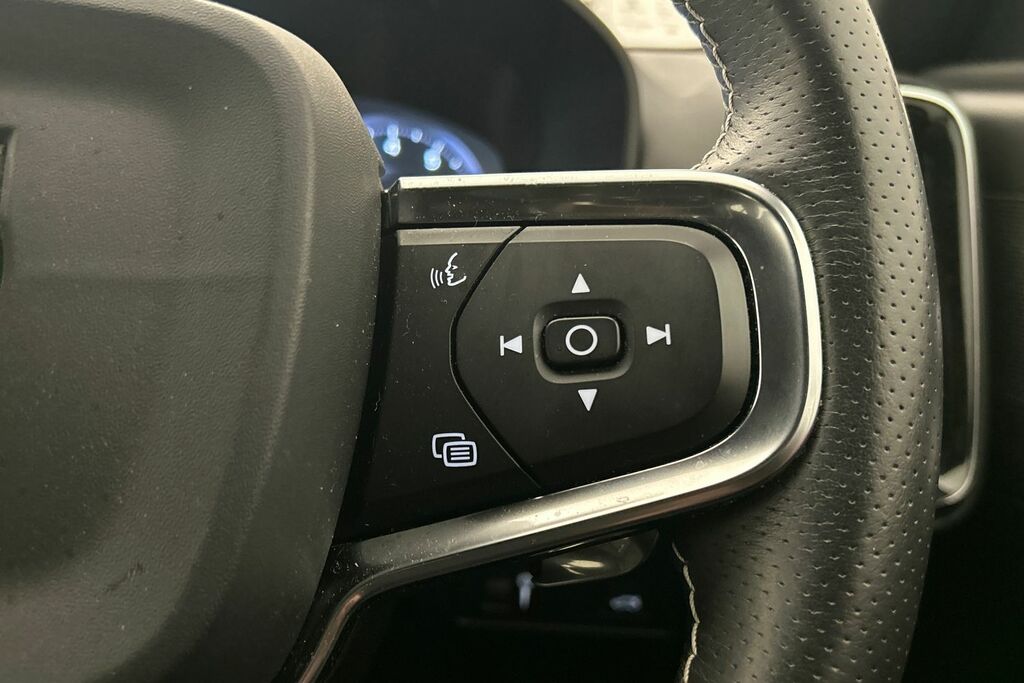 Volvo XC40 D3 Awd R-design Grey #12